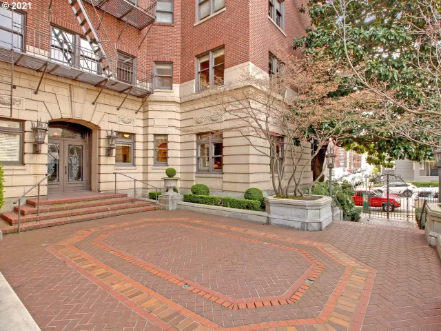 MLS: 21412062 Condo For Sale