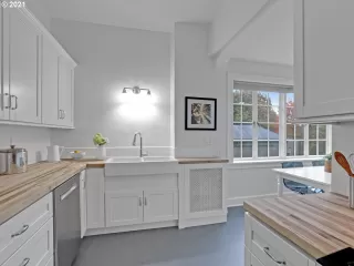 Photo #6: 21412062 Listing 