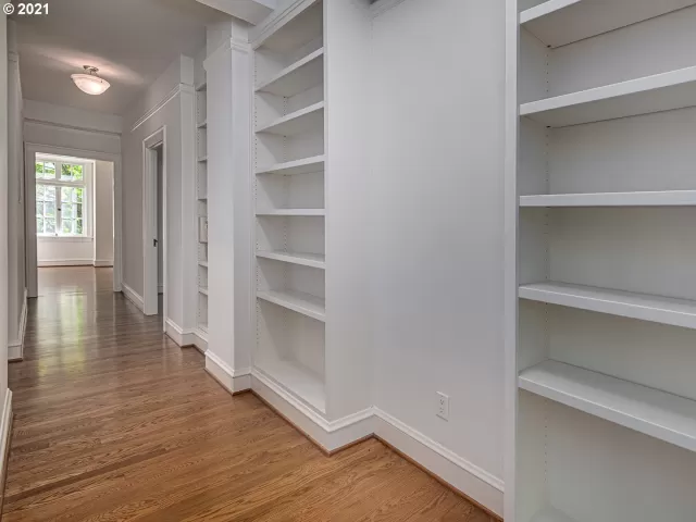 MLS: 21412811 Condo For Sale