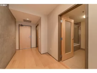 Photo #2: 21413751 Listing 