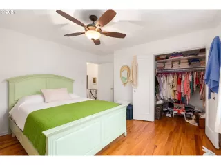 Photo #2: 21413766 Listing