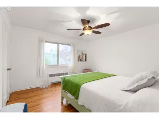 Photo #3: 21413766 Listing