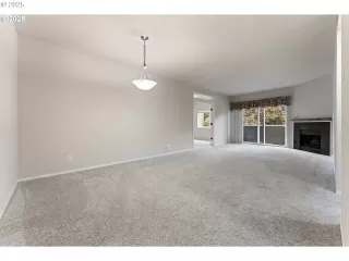 Photo #4: 214145358 Listing 