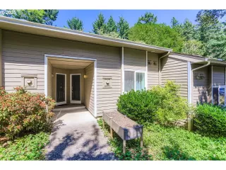 Photo #1: 214150079 Listing