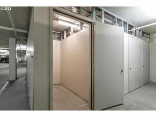 Photo #5: 21415039 Listing 