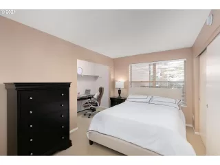 Photo #5: 21415068 Listing 