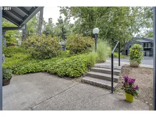 Photo #2: 21416326 Listing 