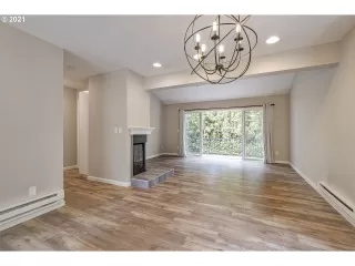 Photo #4: 21416326 Listing 