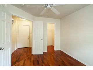 Photo #1: 21416373 Listing