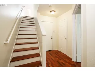 Photo #3: 21416373 Listing