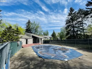 Photo #3: 21416550 Listing