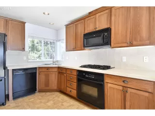 Photo #3: 21417851 Listing