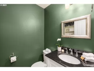 Photo #3: 21418372 Listing