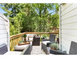 Photo #6: 21418372 Listing