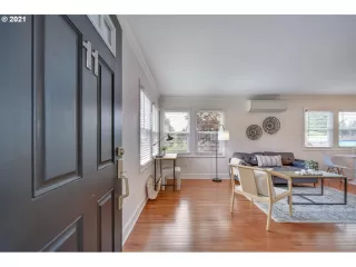 Photo #2: 21418819 Listing