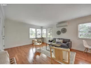 Photo #4: 21418819 Listing