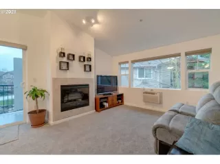 Photo #6: 21418943 Listing