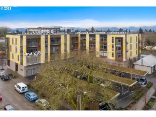 Photo #3: 21419046 Listing