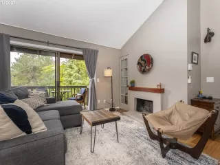 Photo #4: 21419260 Listing