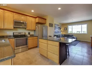 Photo #2: 21420698 Listing