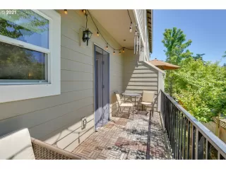 Photo #6: 21420698 Listing