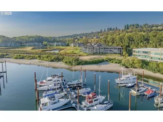 Photo #1: 214215706 Listing