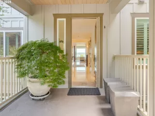 Photo #6: 214215706 Listing