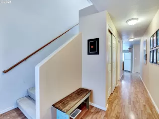 Photo #1: 21422149 Listing