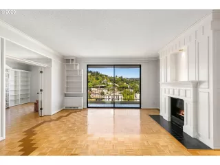 Photo #1: 21422240 Listing