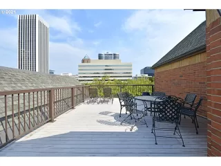 Photo #6: 21422546 Listing 