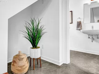 Photo #2: 21422780 Listing