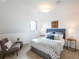 Photo #3: 21422780 Listing