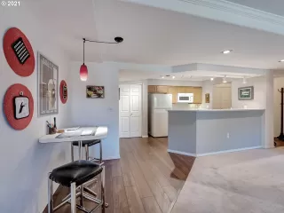 Photo #1: 21422857 Listing