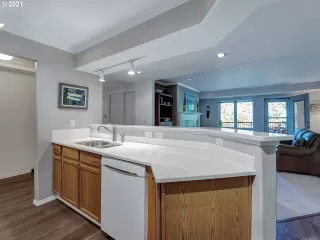 Photo #3: 21422857 Listing