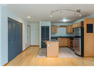 Photo #6: 21423440 Listing 