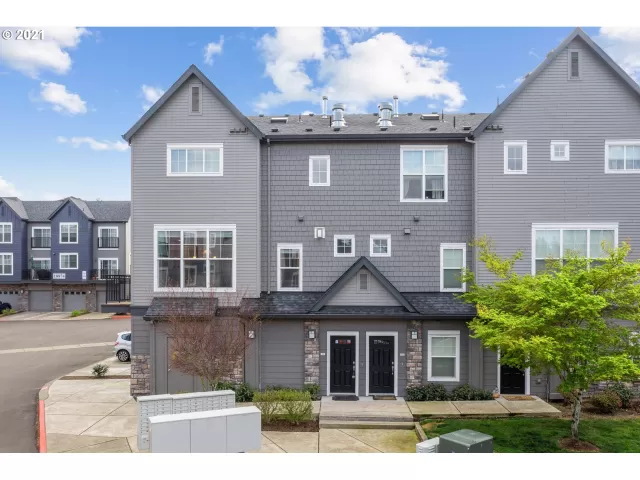 MLS: 21423748 Condo For Sale