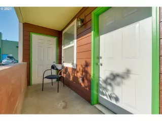 Photo #1: 21424122 Listing