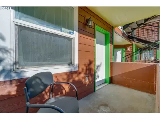 Photo #3: 21424122 Listing