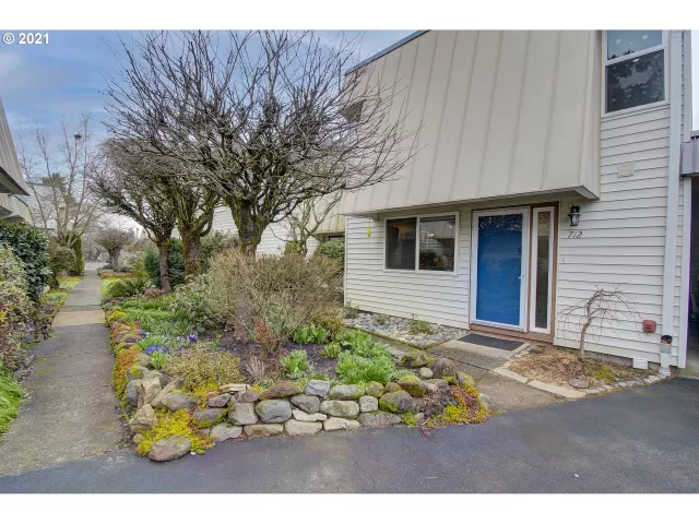 MLS: 21424687 Condo For Sale