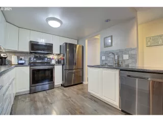 Photo #6: 21424687 Listing 