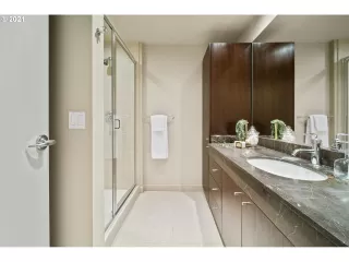 Photo #6: 21424749 Listing 