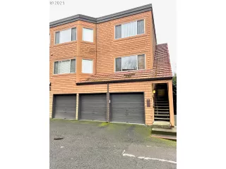 Photo #5: 21425386 Listing