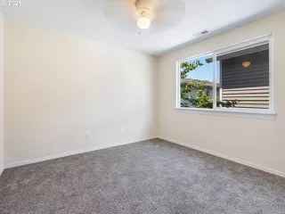 Photo #6: 21425912 Listing