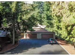 Photo #1: 21427013 Listing