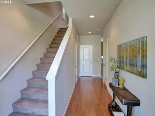 Photo #1: 21427471 Listing