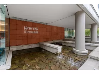 Photo #1: 21427892 Listing