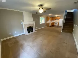 Photo #5: 21428674 Listing