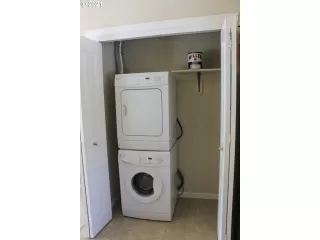 Photo #4: 21430624 Listing