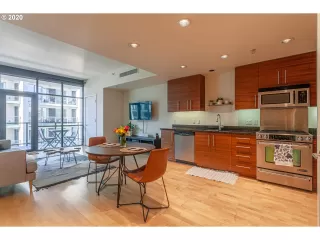 Photo #1: 21430778 Listing