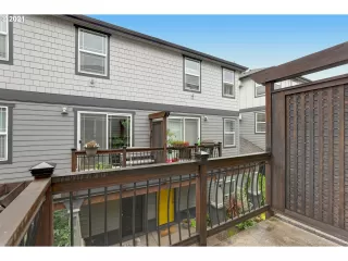 Photo #6: 21430960 Listing